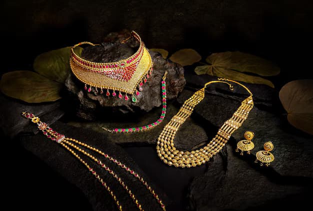 Saga Dhaga festive jewellery